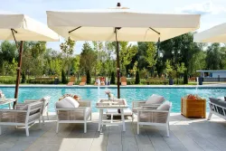 "Сан Ремо" кресло плетеное из роупа садовое, каркас алюминий белый, роуп бежевый, ткань бежевая