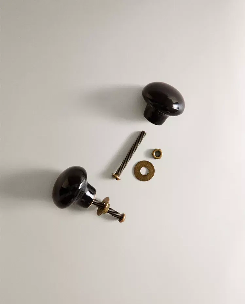 ZARA HOME БЛЕСТЯЩАЯ МЕБЕЛЬНАЯ РУЧКА ИЗ КЕРАМИКИ (НАБОР ИЗ 2 ШТ.), ЧЕРНЫЙ