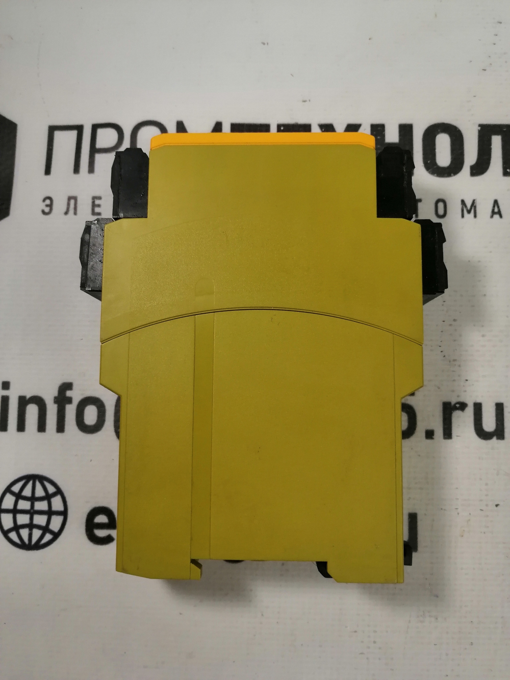 PILZ PNOZ X1P C 24VDC 3n/o 1n/c 787100 с хранения