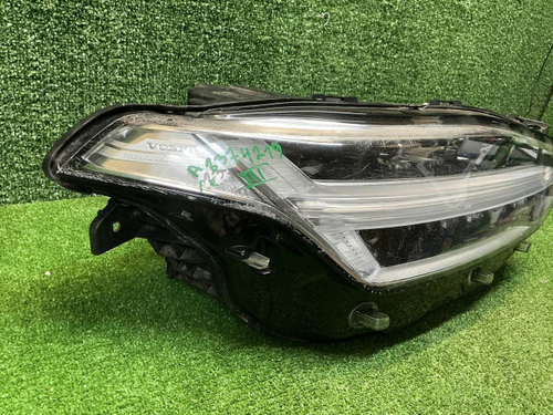 Фара правая Volvo XC90 2 (2014-2019) LED