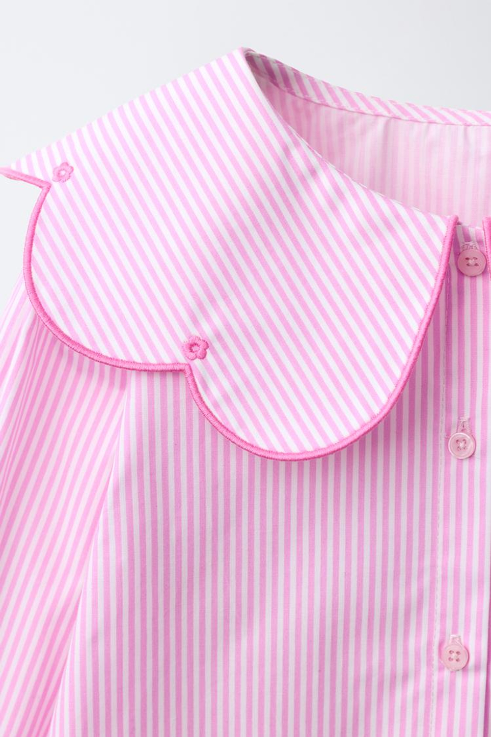 ZARA РУБАШКА В ПОЛОСКУ С ВЫШИВКОЙ НА ВОРОТНИКЕ, МЯГКИЙ РОЗОВЫЙ