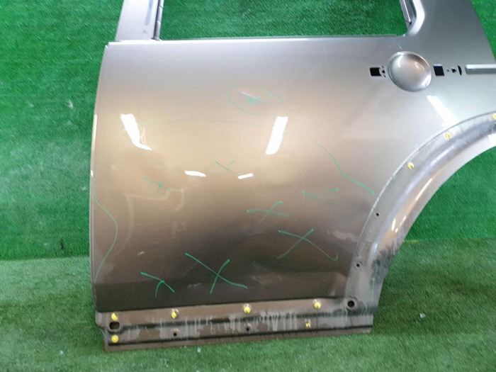 Дверь задняя левая Land-Rover Discovery 3 4 04-16