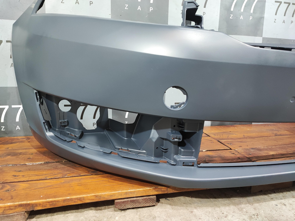 Бампер передний Skoda Rapid 1 12-20 Новое  5JA807221