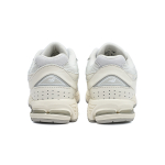 Кроссовки New Balance 2002R Triple White