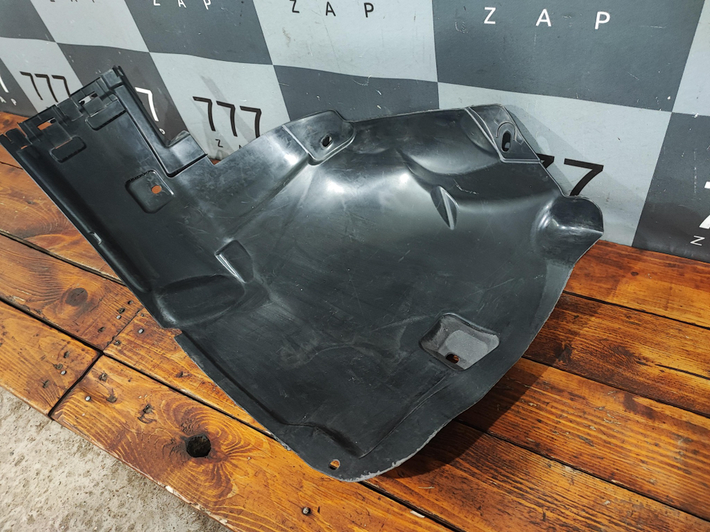 Подкрылок передний правый Opel Astra H Новый Оригинал 13125605