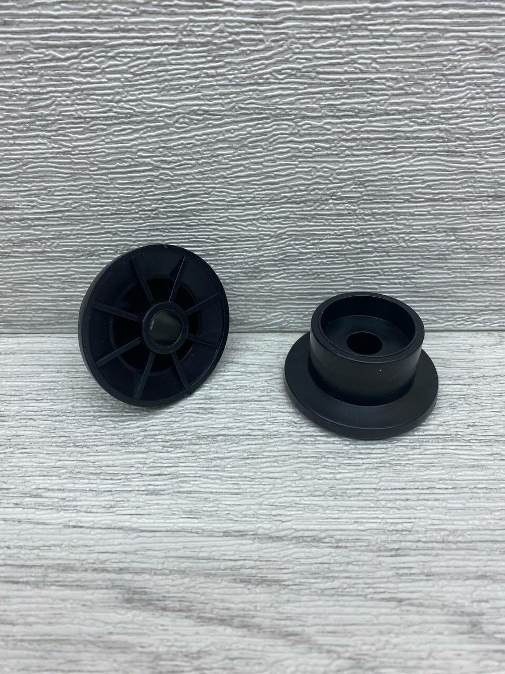 Колесо для мебели ролик для дивана диаметр 48 мм отверстие 10 мм 2 шт
