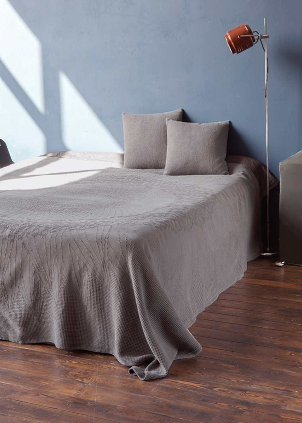 Покрывало 240x260 Luxberry Vincent серое