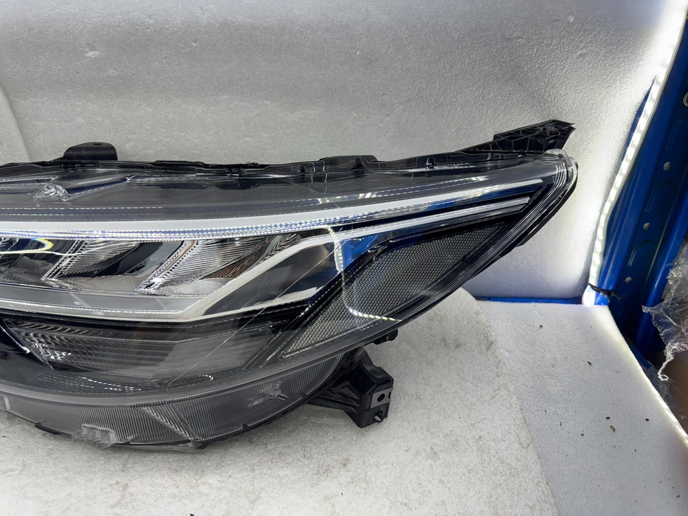 Nissan Sylphy (Sentra) LED фара оригинал