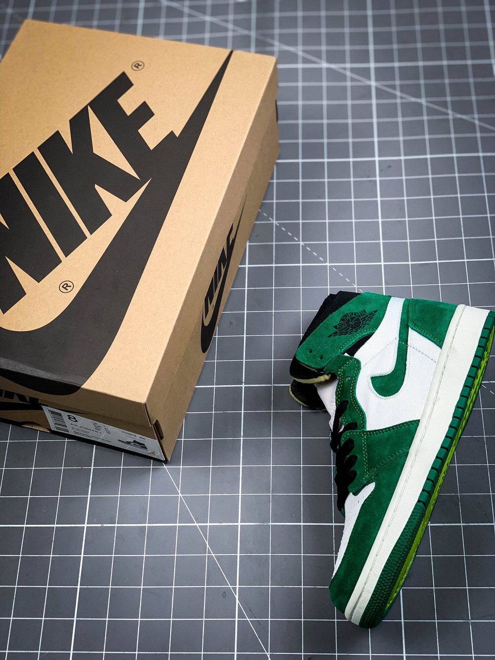 AIR JORDAN 1 HIGH ZOOM STADIUM GREEN WHITE/GREEN/BLACK