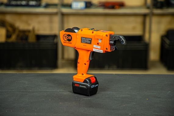 Пистолет для вязки арматуры TOR SG-34 8-34 мм 9 Ач