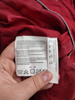 Пуховик яркий 48 размер