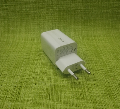 Блок питания (зарядное устройство) (GAN) для ноутбука (TECNO)  5V, 9V, 12V, 15V, 20V 3A/3.25A, Type-C (USB-C) (TCW-E61S-65W) (ORIG-SP)