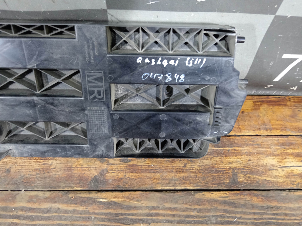 Дефлектор радиатора правый Nissan Qashqai 2 (J11) 13-22 Б/У Оригинал 214944EF0A