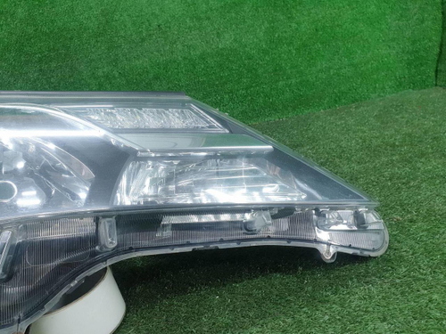 Фара правая Toyota Rav 4 CA40 (2012-2015) ксенон