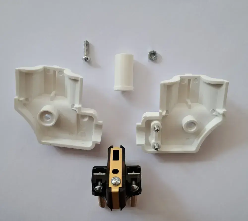 Удлинитель электрический "Доктор Ап" 1 розетка, 2 метра, ПуГВВ 2x1.5 мм, белый 3.6 кВт, 16А, серия "Мощный"