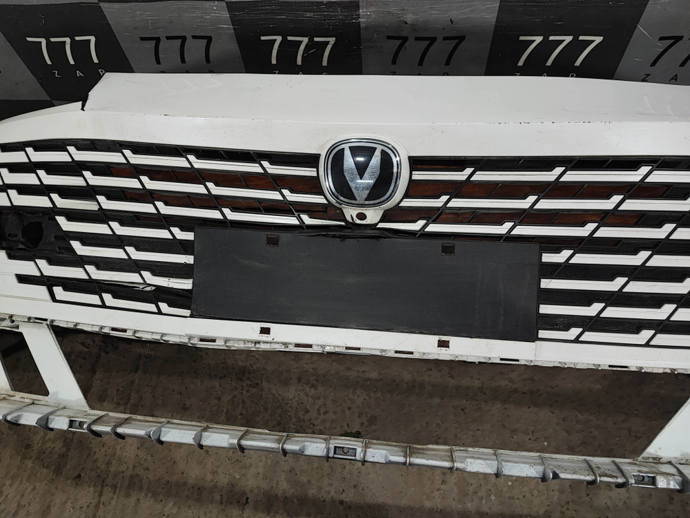 Бампер передний Changan Lamore 23-нв Б/У Оригинал C589F2713011200