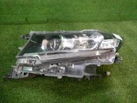 Битая Фара левая Toyota Land Cruiser Prado 150 (2017-н.в.) LED