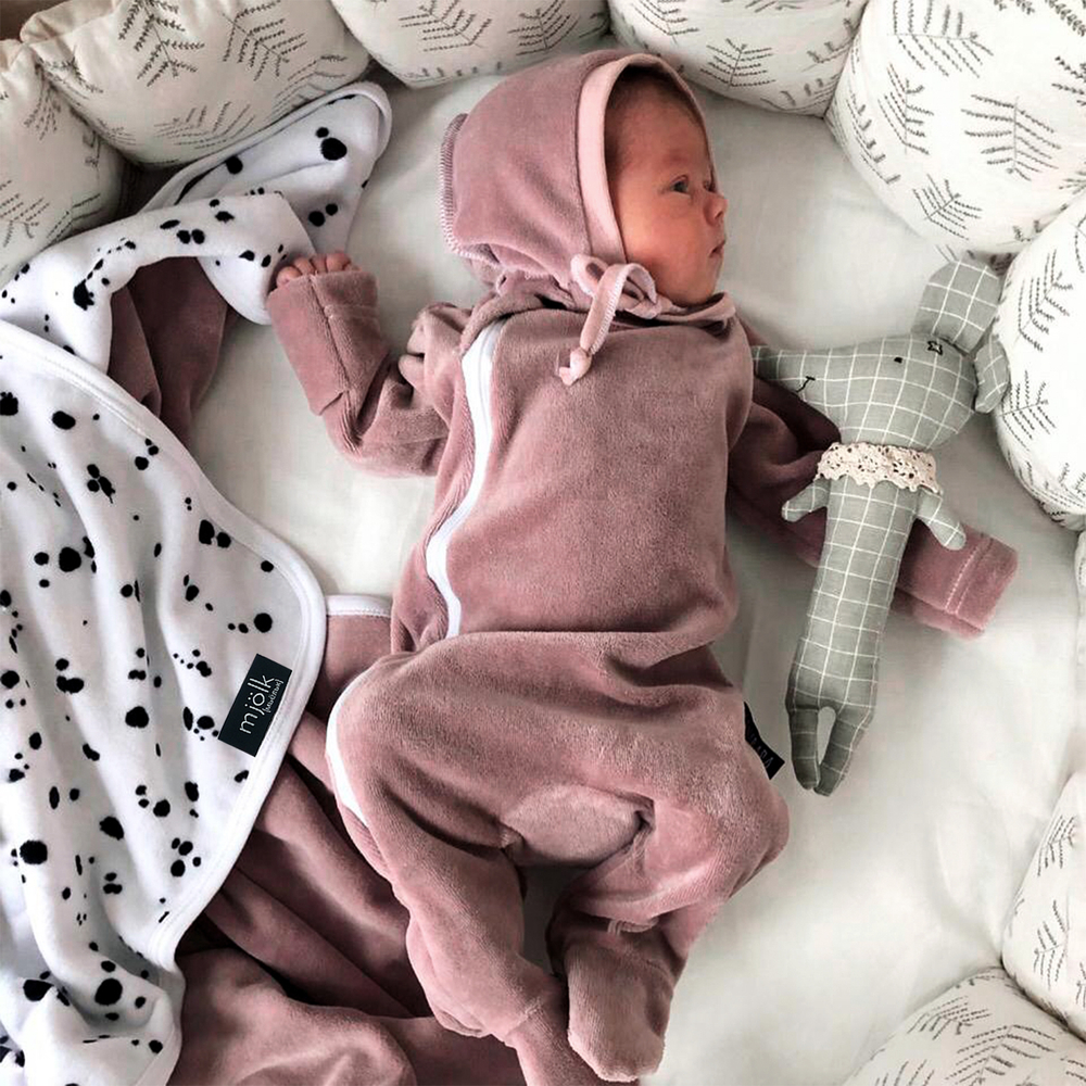 Велюровый комбинезон с закрытой ножкой Mjölk Sleep and Play Desert Rose