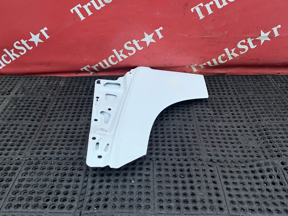 Продолжение двери правой 2017г