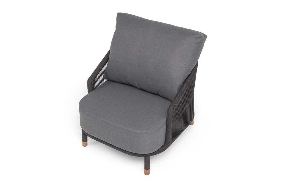 "Верона" кресло плетеное из роупа, каркас алюминий темно-серый (RAL7024) муар, роуп темно-серый круглый, ткань темно-серая 027