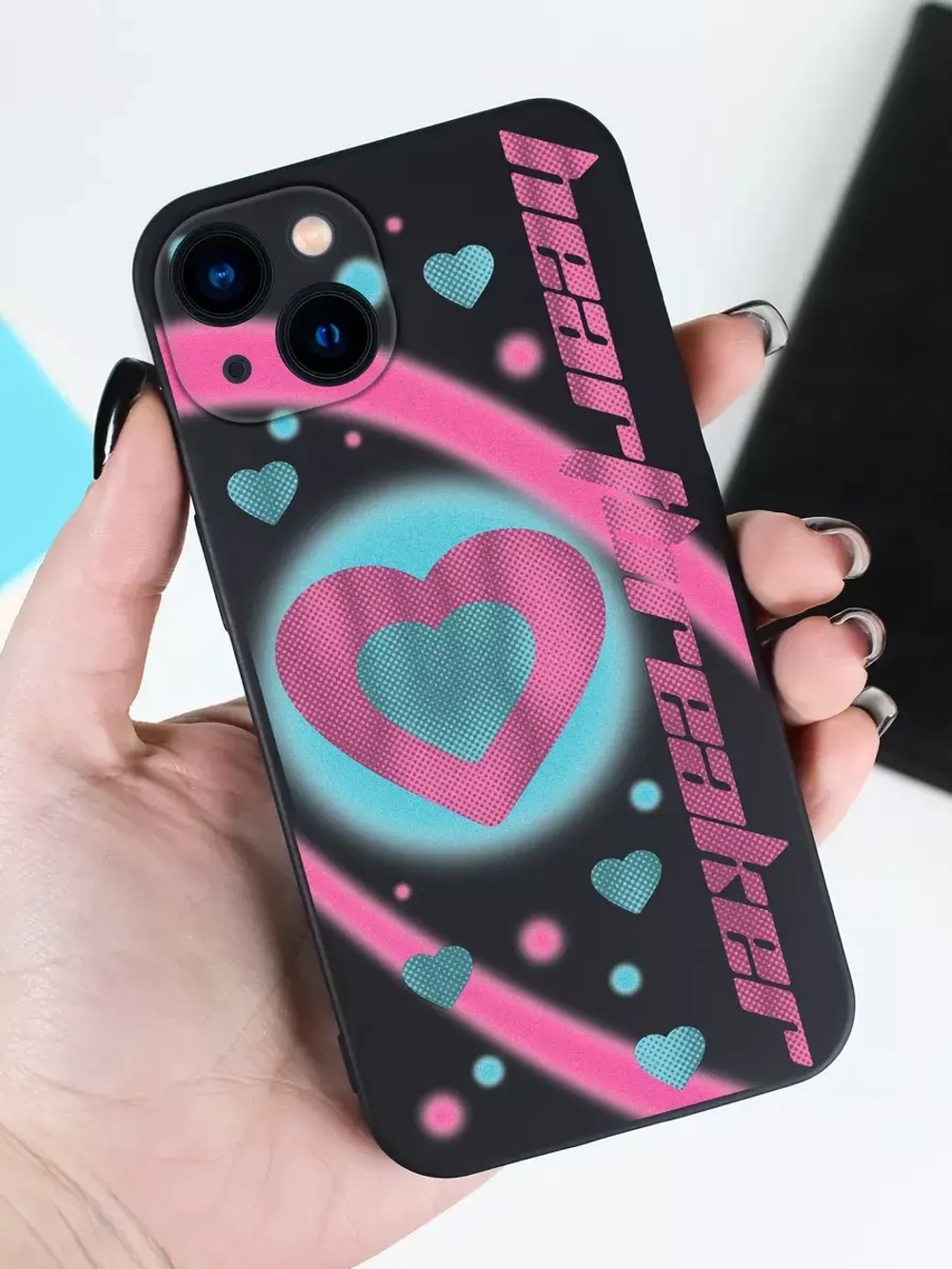 Чехол на iPhone 15 с принтом