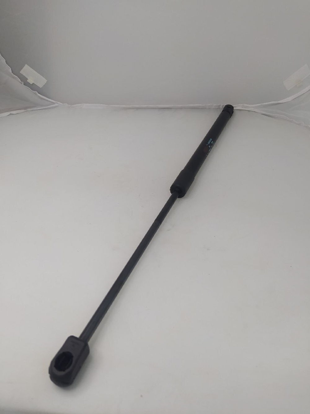 Амортизатор капота  арт. T115605010 для Chery Tiggo