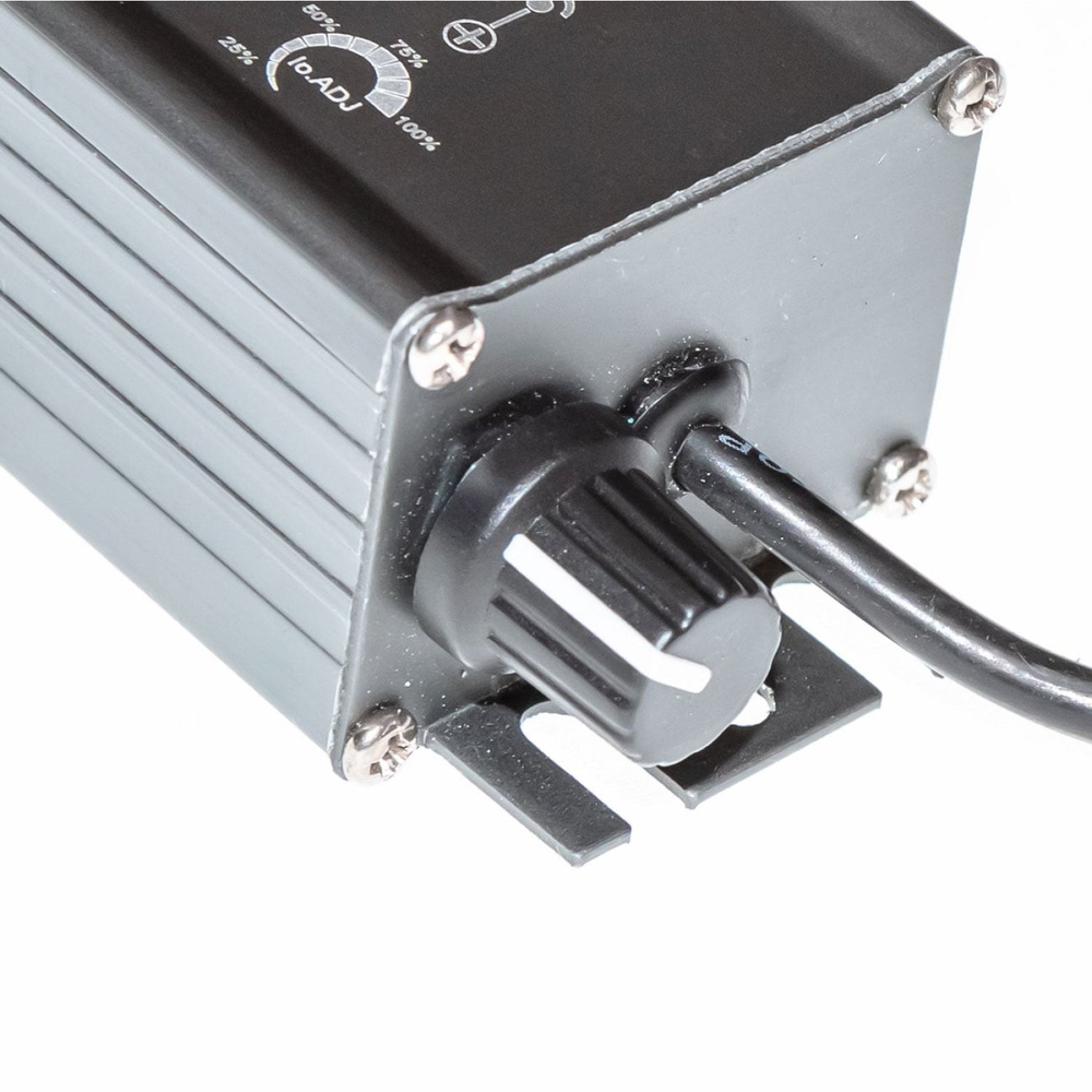 Драйвер с диммером 120 Ватт, крупный план