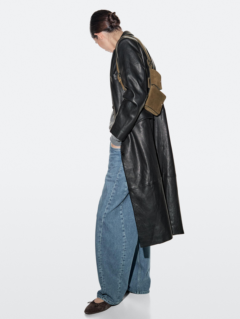 Massimo Dutti Поясная сумка из замши с двумя отделениями, хаки