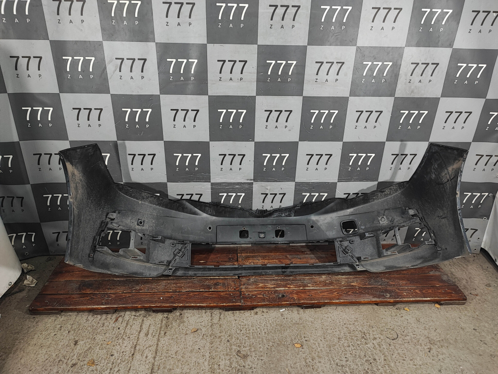 Бампер передний Toyota Corolla (E180) 15-19 Б/У Оригинал 521190Z970