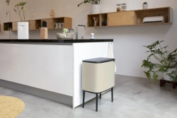 Brabantia Контейнер для мусора Bo Touch 36 л мягкий бежевый