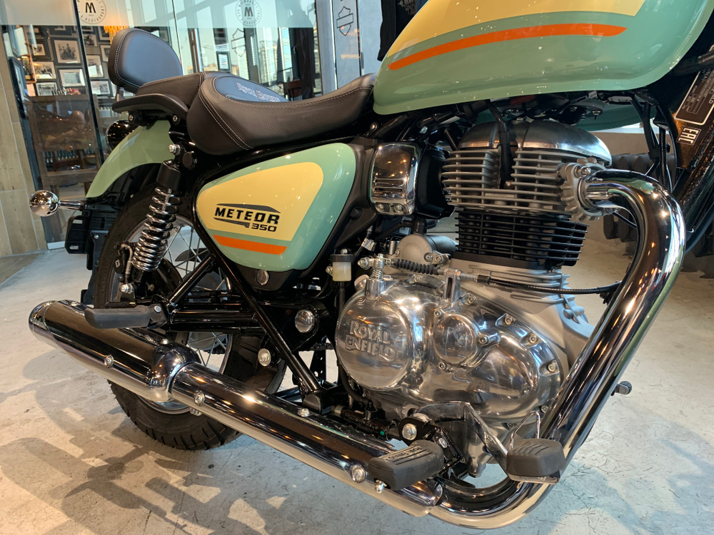 Royal Enfield Meteor 350 Aurora Green