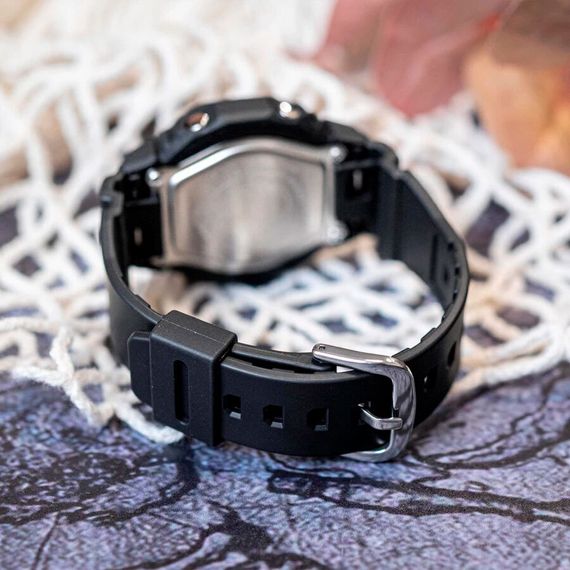 Наручные часы Casio GMA-P2100SG-1A