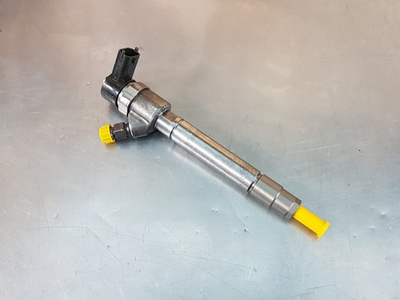 Форсунка топливная BOSCH 0445110251