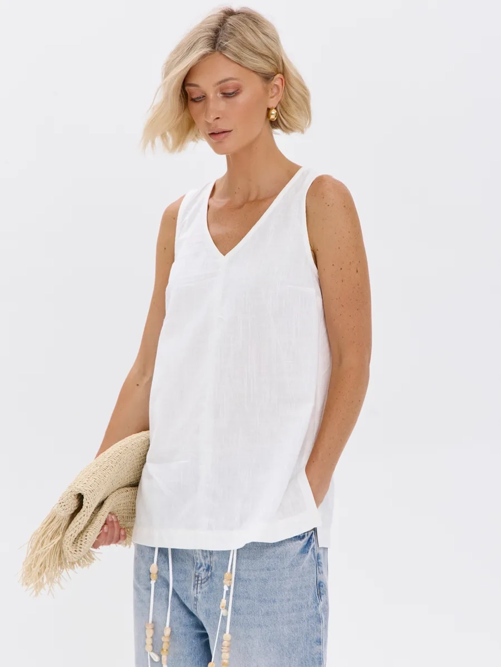 Удлиненный топ из льна с V-вырезом