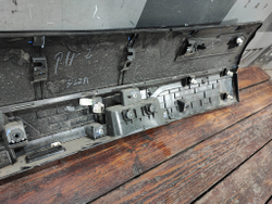 Накладка двери багажника верхняя Tank 500 21-нв Б/У Оригинал 5506300XKV3BB