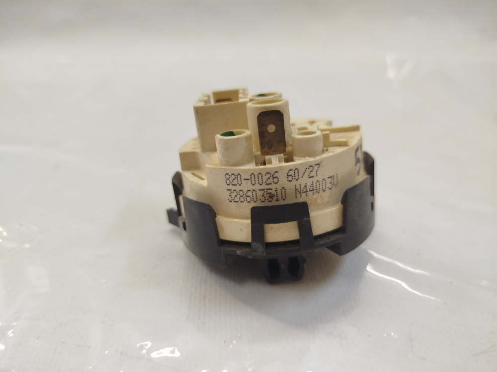 514 Датчик уровня воды (Прессостат) для посудомоечной машины Electrolux 820-00 26 60/27 б/у