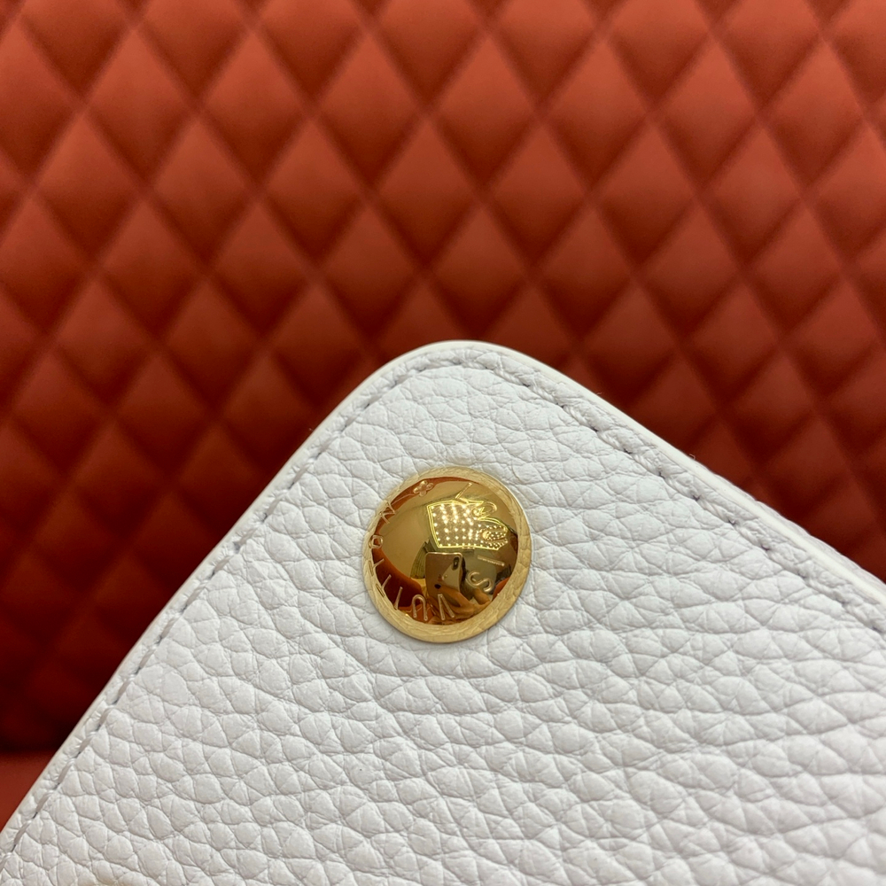 Louis Vuitton Capucines BB