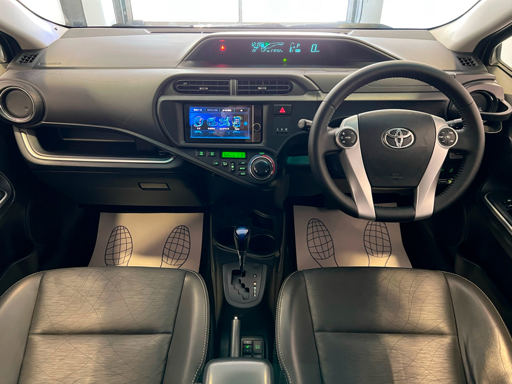 Toyota Aqua, 2013 год