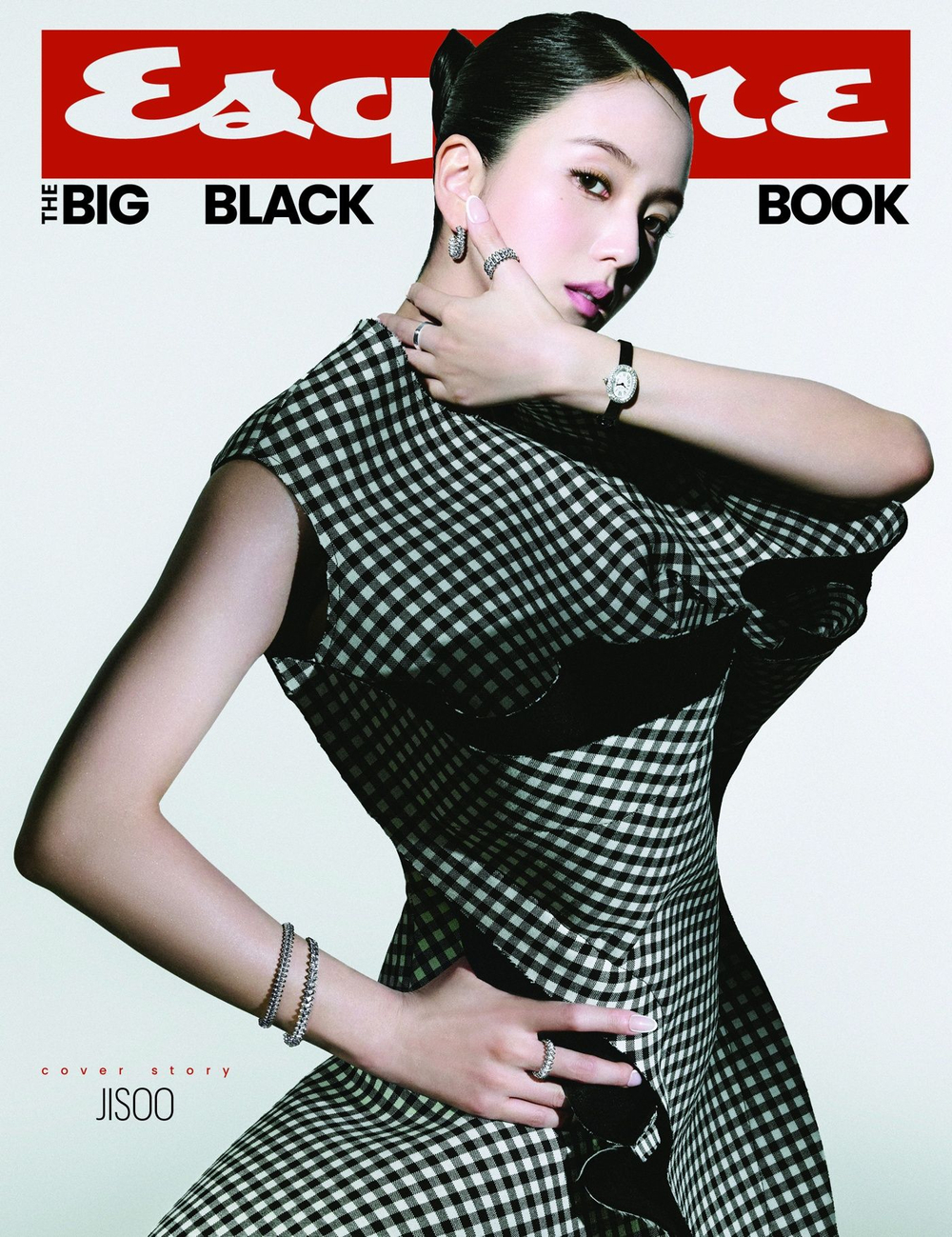 публикация esquire THE BIG BLACK BOOK - 2026 JISOO B Type