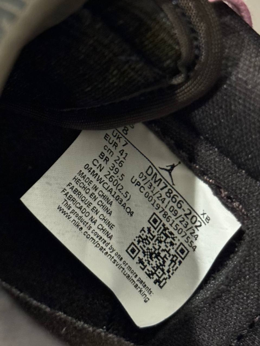 В наличии, Кроссовки Travis Scott x Air Jordan 1 Low OG SP Velvet Brown, 41 EU