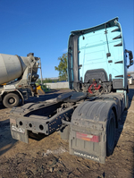 Shacman (Shaanxi) SX* 4x2 Седельный тягач SX4188YY381 (Дизельный, 12,5 л, 473 л.с., МТ)