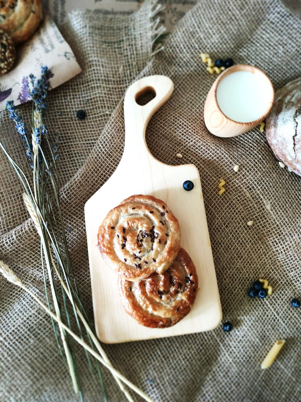 Доска разделочная из дерева сервировочная