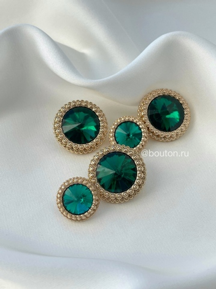 Пуговицы зеленые изумруд стразы