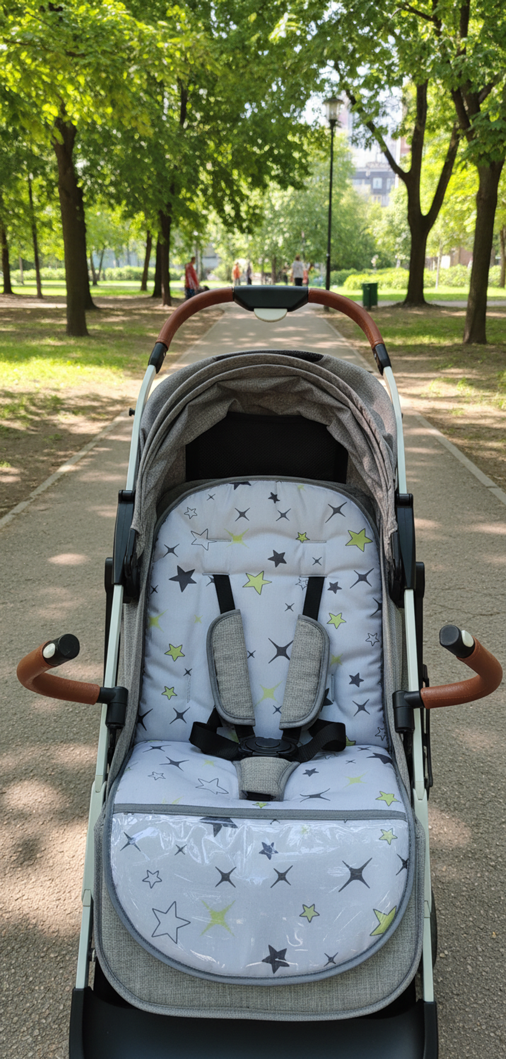 Матрасик в коляску с подножкой из ПВХ пленки серый звезды