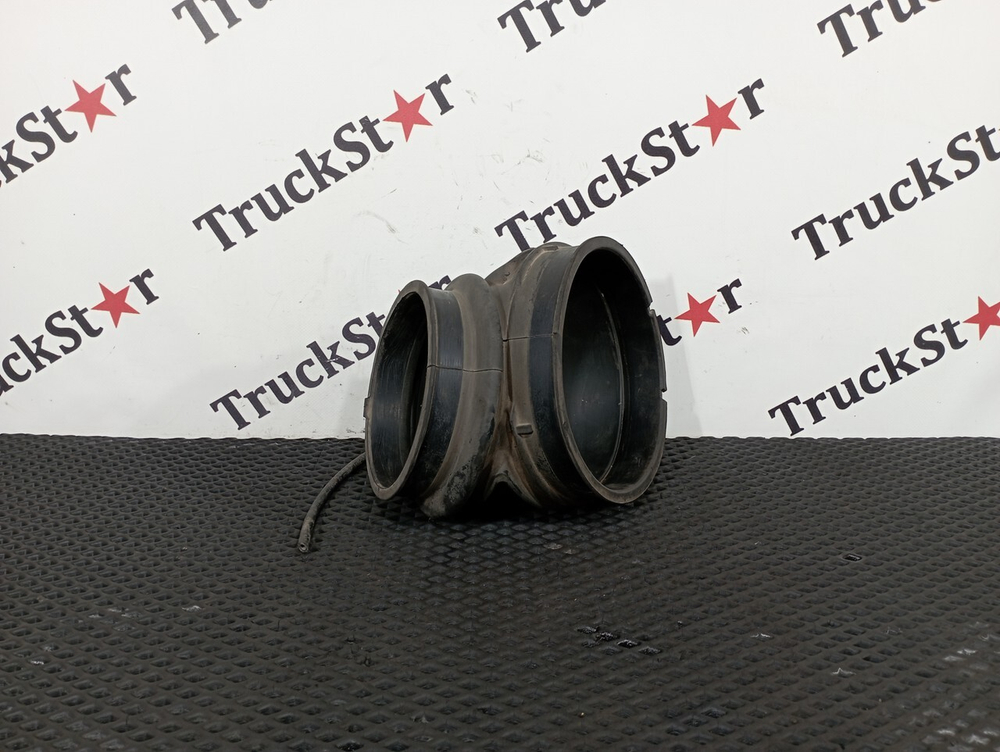 Патрубок воздушного фильтра