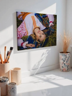 Картина на стену 40 X 50 Девушка в народном костюме