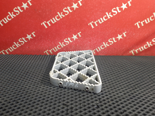 Ступенька нижняя левая/правая 2024г.