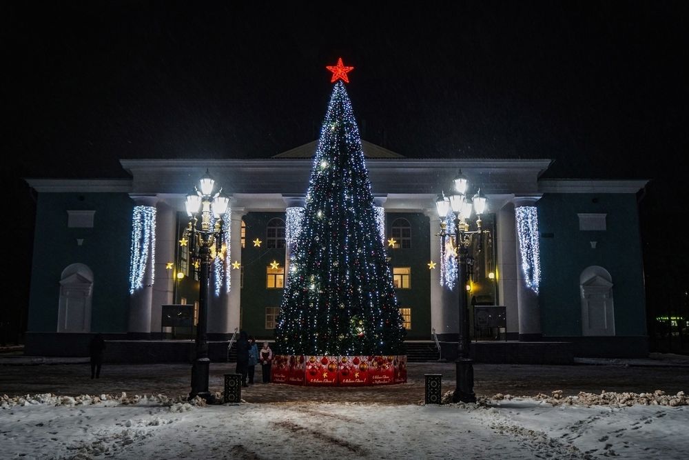 Уличная елка каркасная "Уральская" (пвх) 4 м