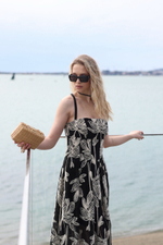 Платье на мягких бретелях