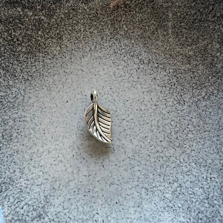Подвеска дерево-лист. Античное серебро. Фурнитура для изготовления украшений и аксессуаров.